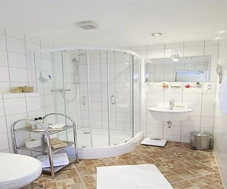 Anker Hotell 3*
